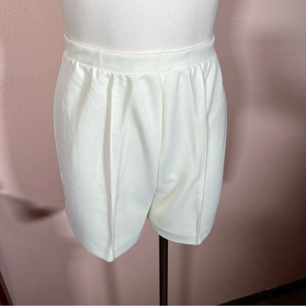 Vintage Floral Embroidery High Waisted white Polyester Shorts 1960 1970 medium - Picture 9 of 16